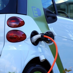 Electric Vehicles Unlock Local Energy Benefits, Deliver Cost Savings — Episode 51 of Local Energy Rules Podcast