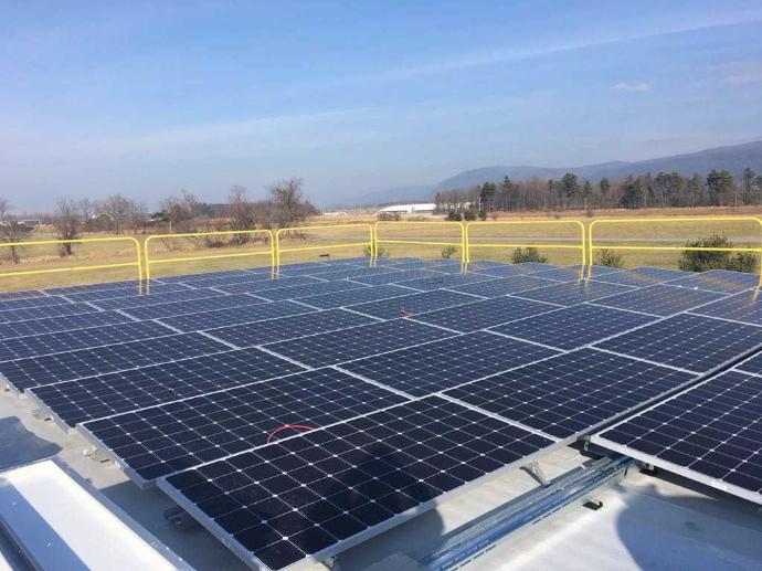 Middlebury Service Center Low-Income Solar Array