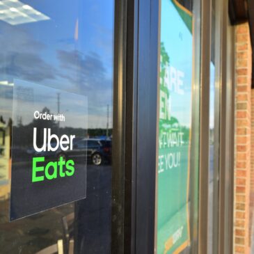 Image of Uber Eats Sign on Door
